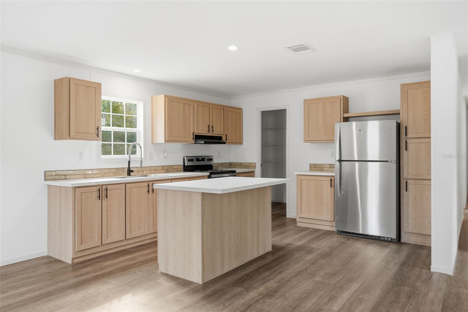 DEER HAVEN ESTATE UNREC - Residential