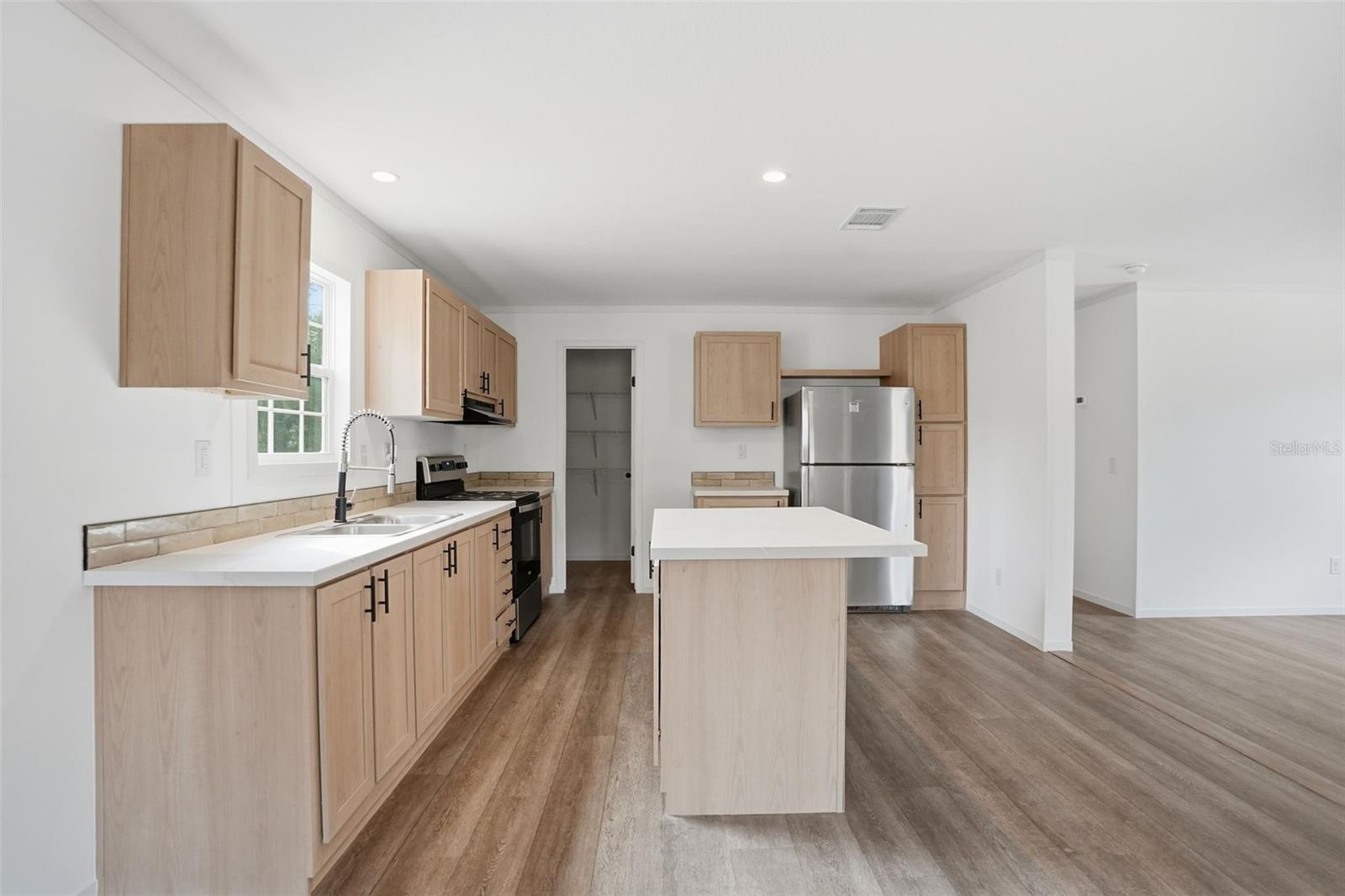 DEER HAVEN ESTATE UNREC - Residential