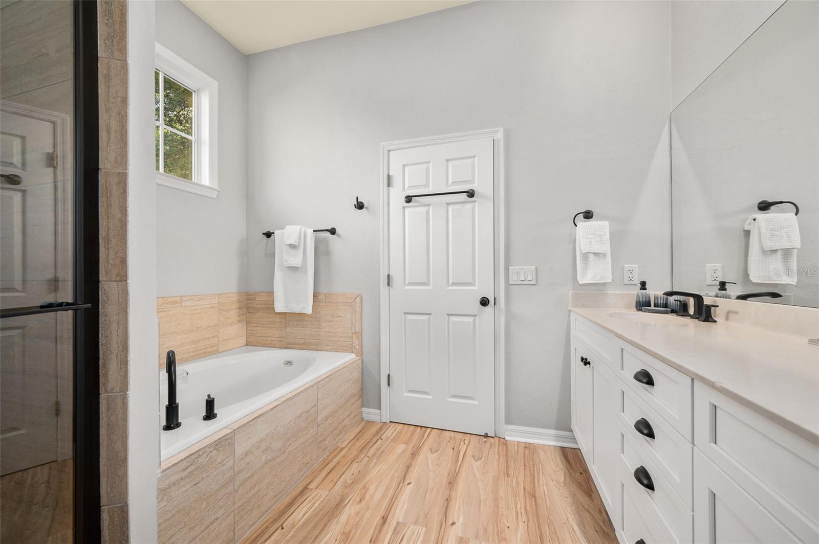 ELOISE GARDENS PH 1 - Residential