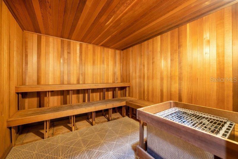 BELLA LAGO/VIVANTE XXI - Residential Lease