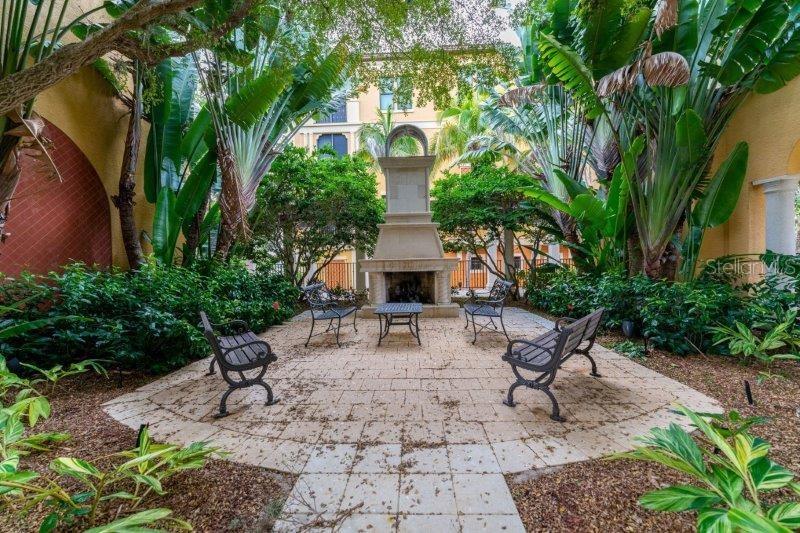 BELLA LAGO/VIVANTE XXI - Residential Lease