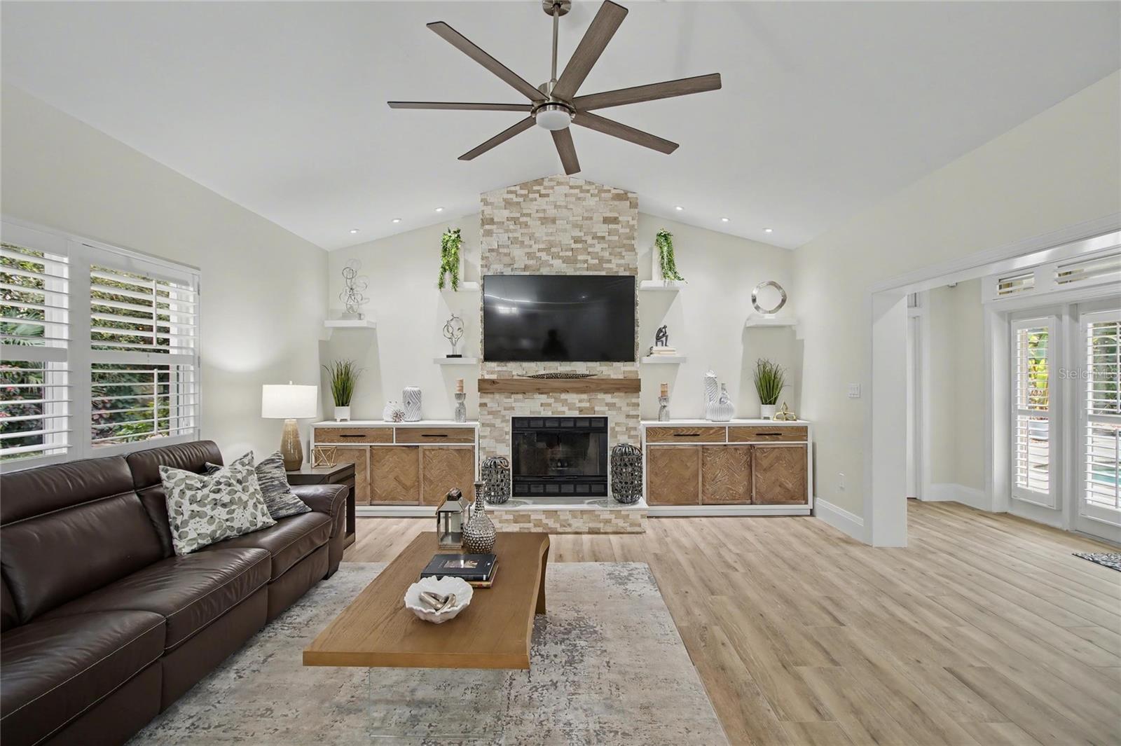 GOLDEN GATE ESTATE UNIT 34 - Residential