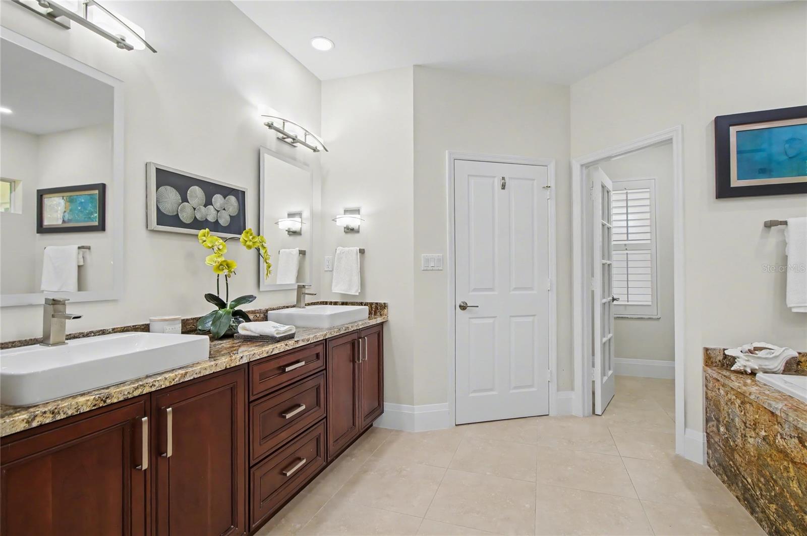 GOLDEN GATE ESTATE UNIT 34 - Residential