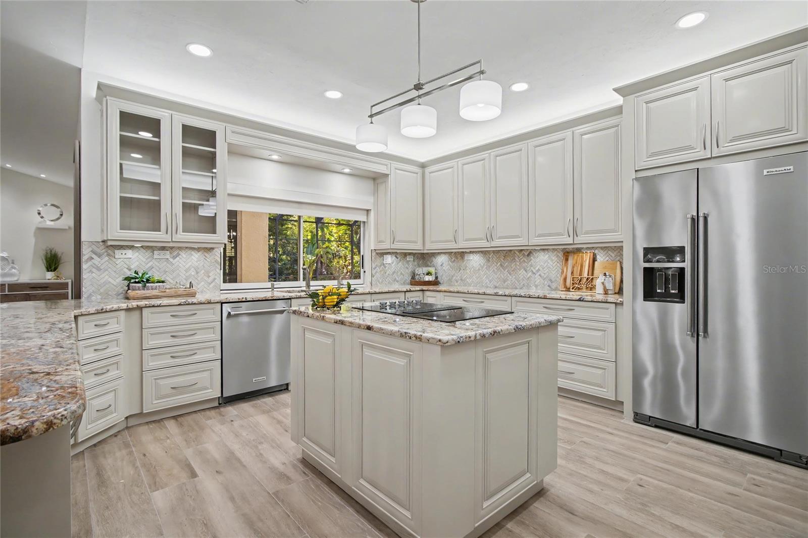 GOLDEN GATE ESTATE UNIT 34 - Residential