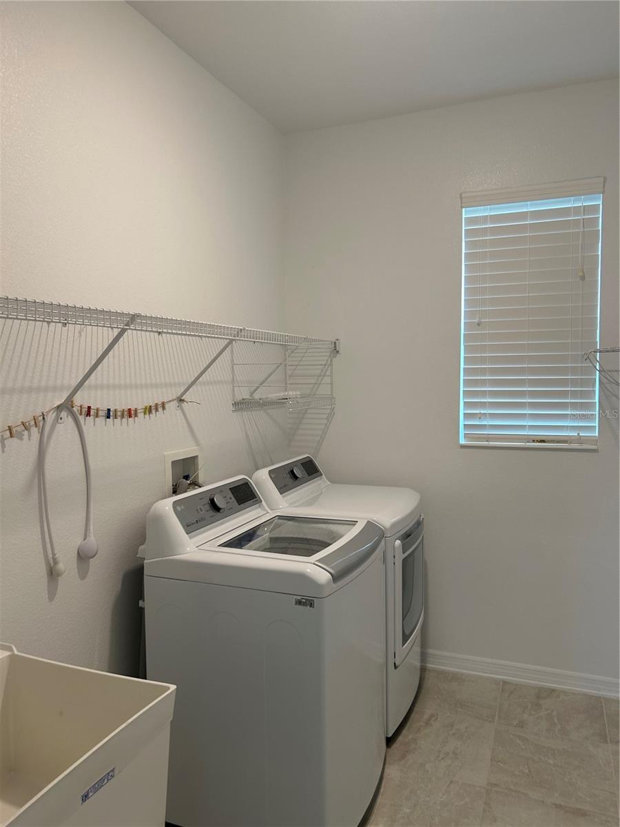 SUMMERLAKE PD PH 4A - Residential Lease