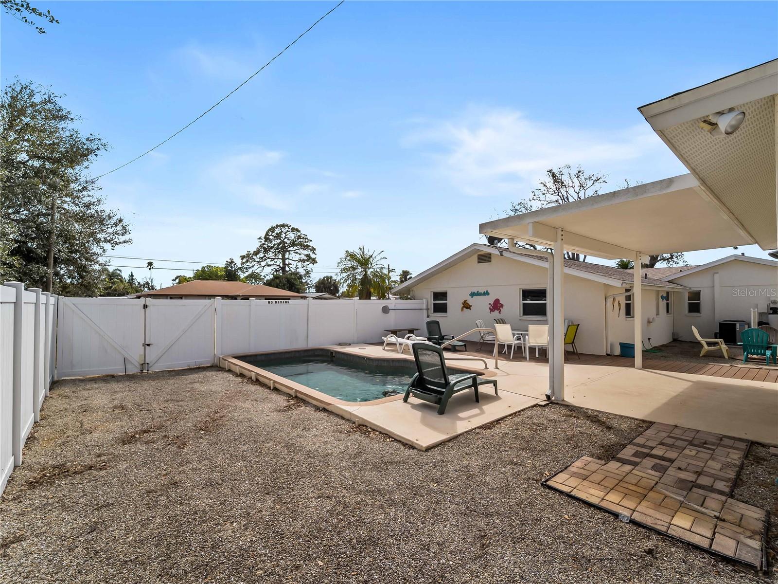 SOUTH VENICE - Residential