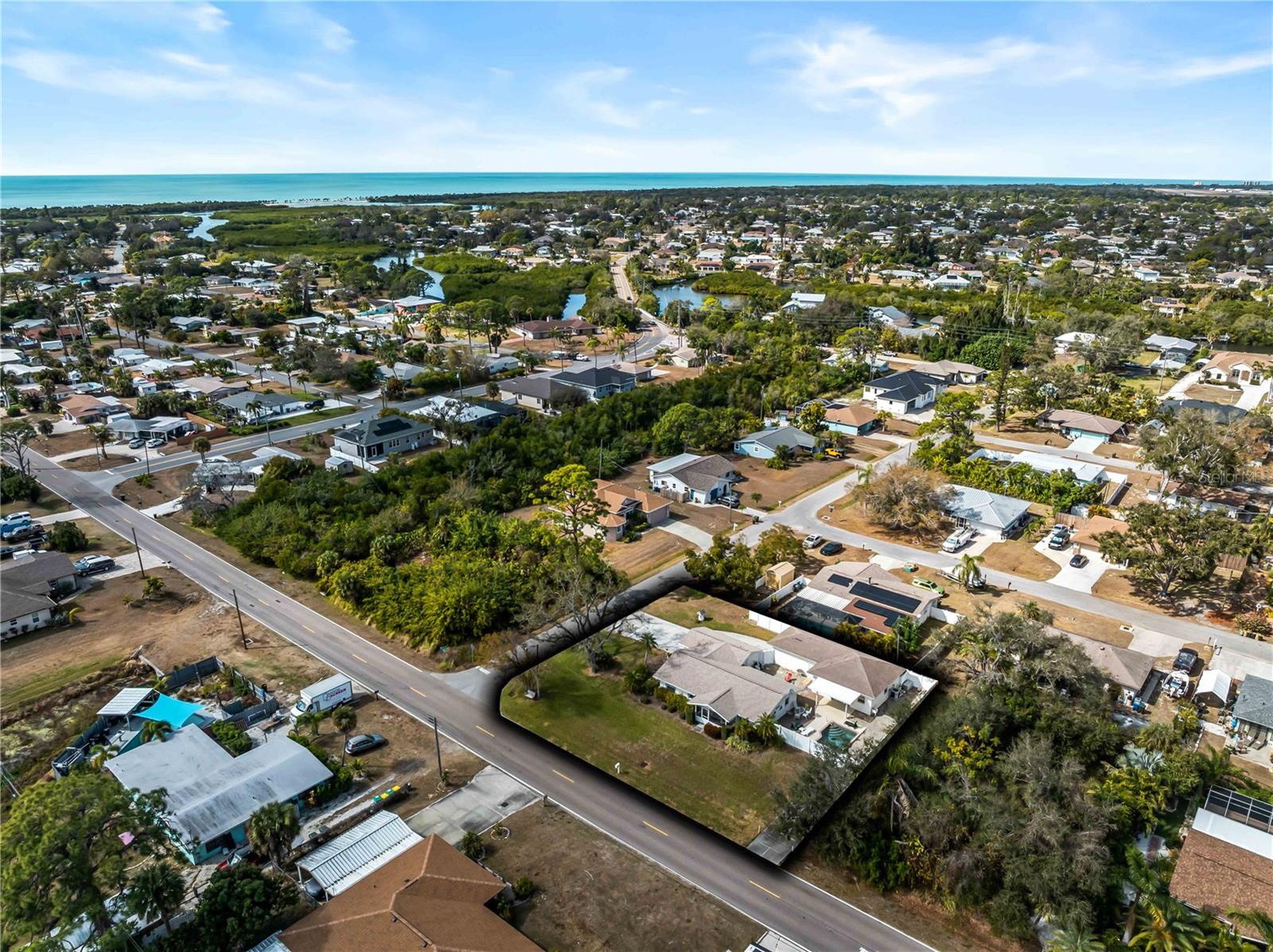 SOUTH VENICE - Residential