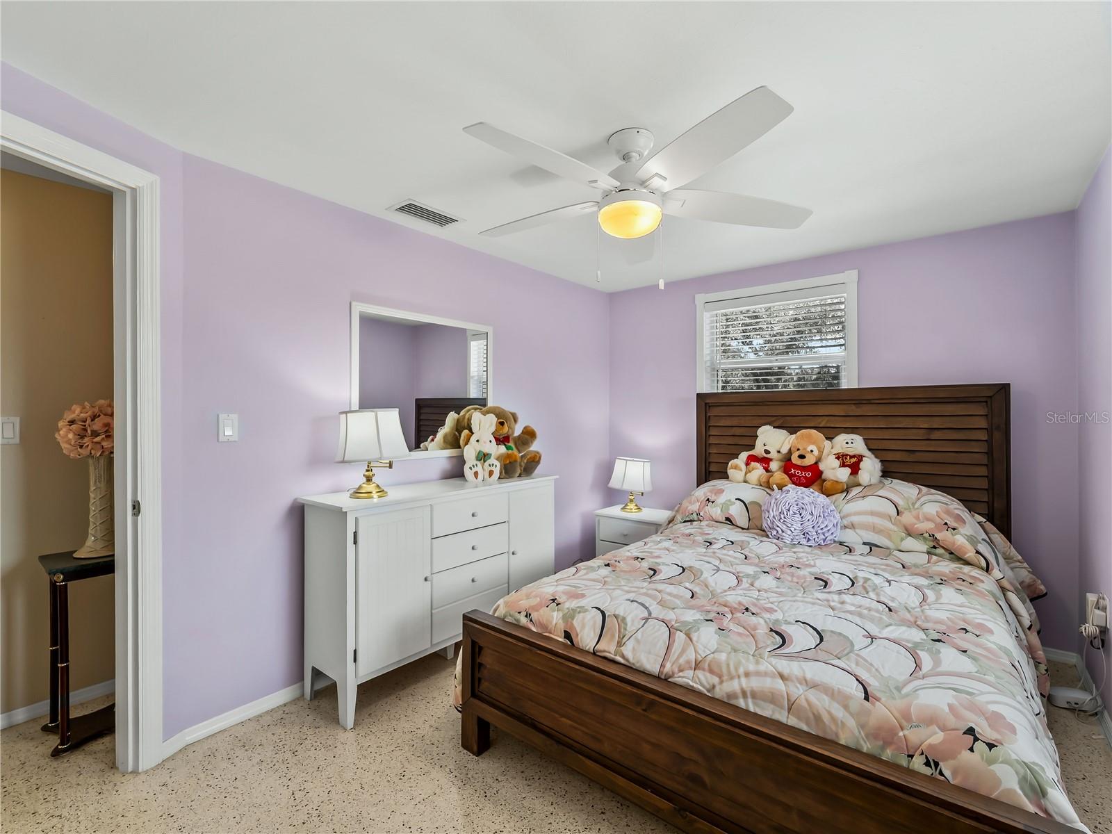 SOUTH VENICE - Residential