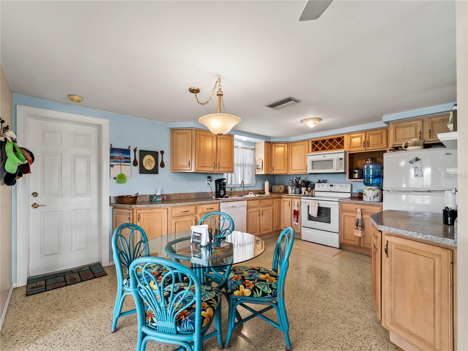 SOUTH VENICE - Residential