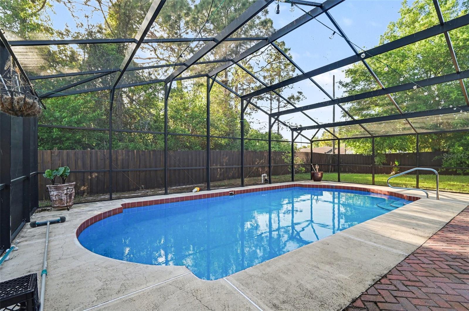 DELTONA - Residential