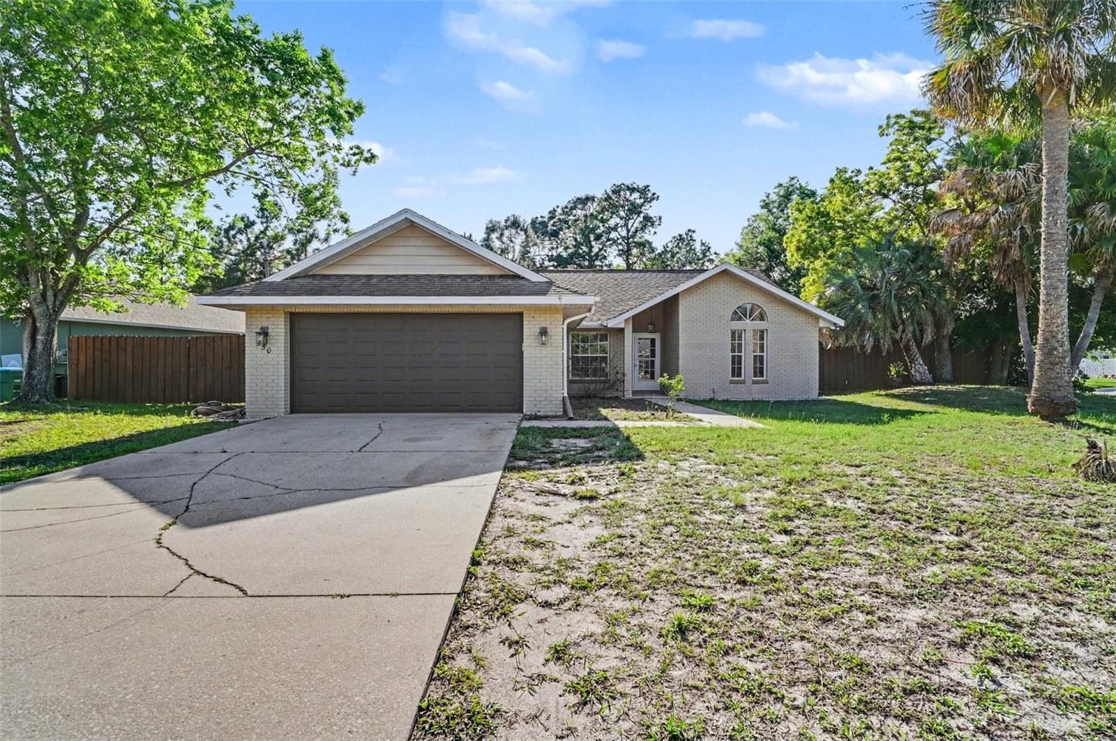 DELTONA - Residential