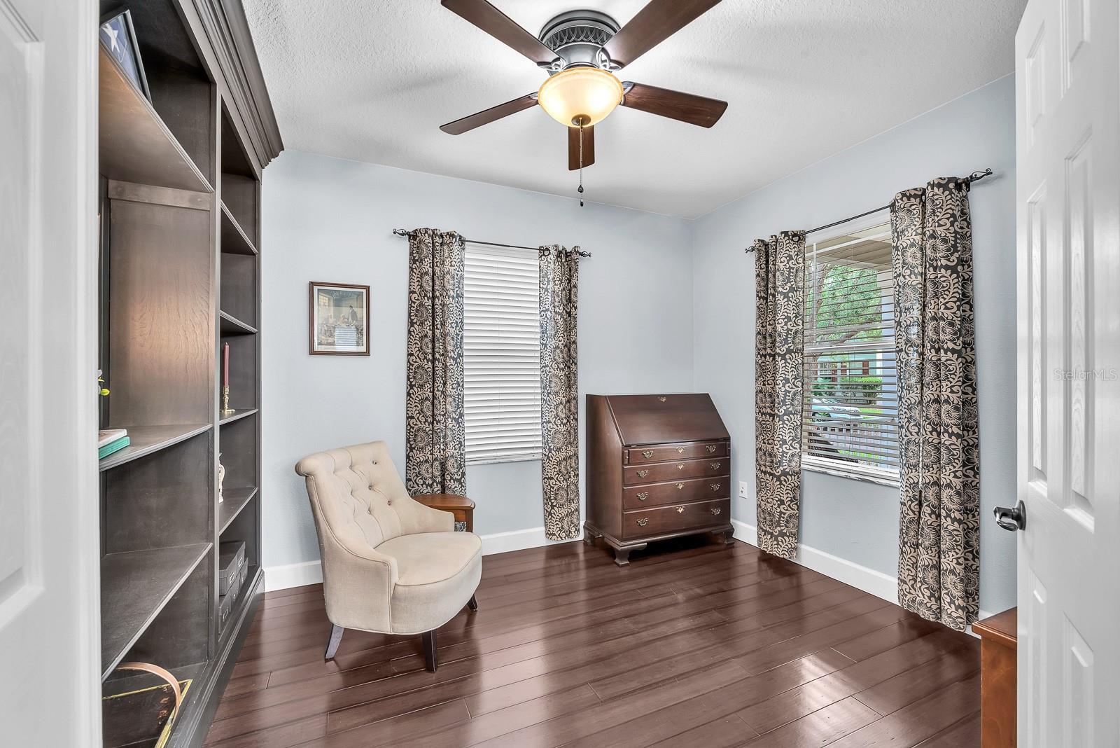 FISHHAWK RANCH TOWNCENTER PHAS - Residential