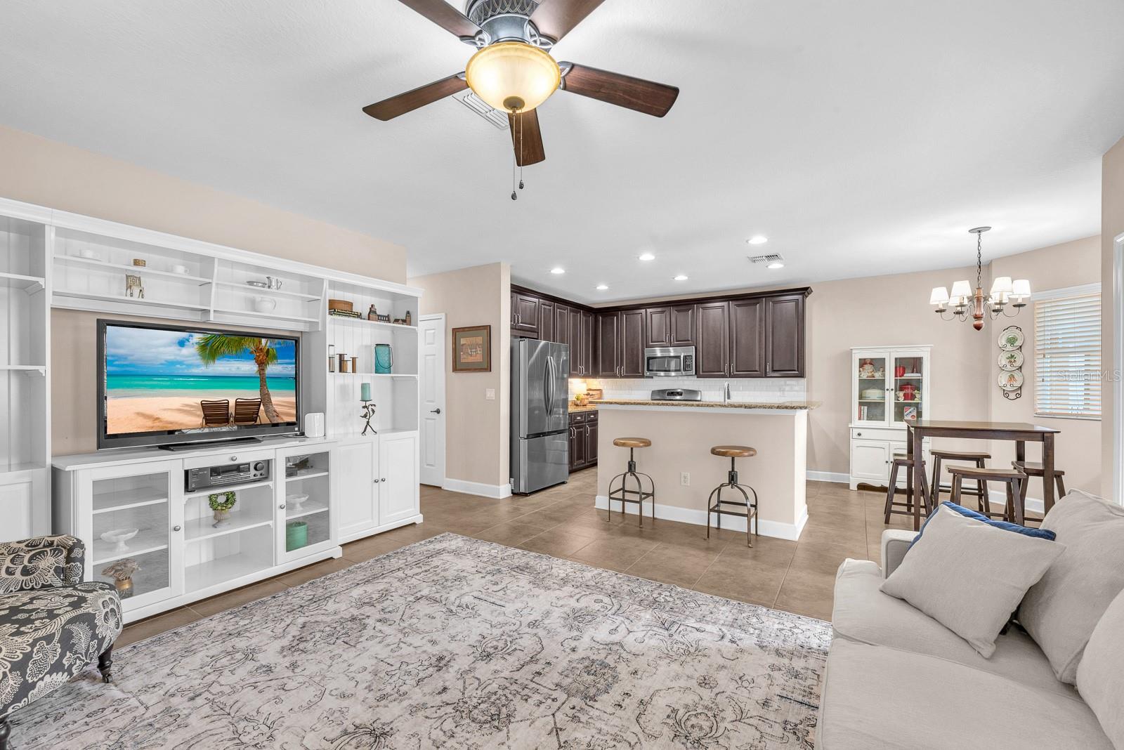 FISHHAWK RANCH TOWNCENTER PHAS - Residential