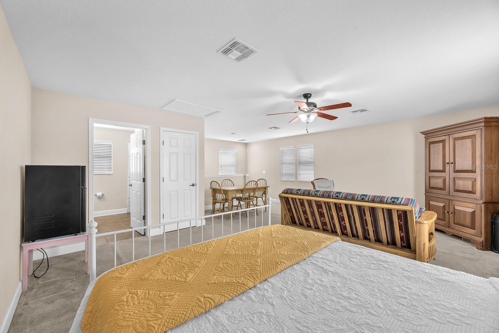 FISHHAWK RANCH TOWNCENTER PHAS - Residential