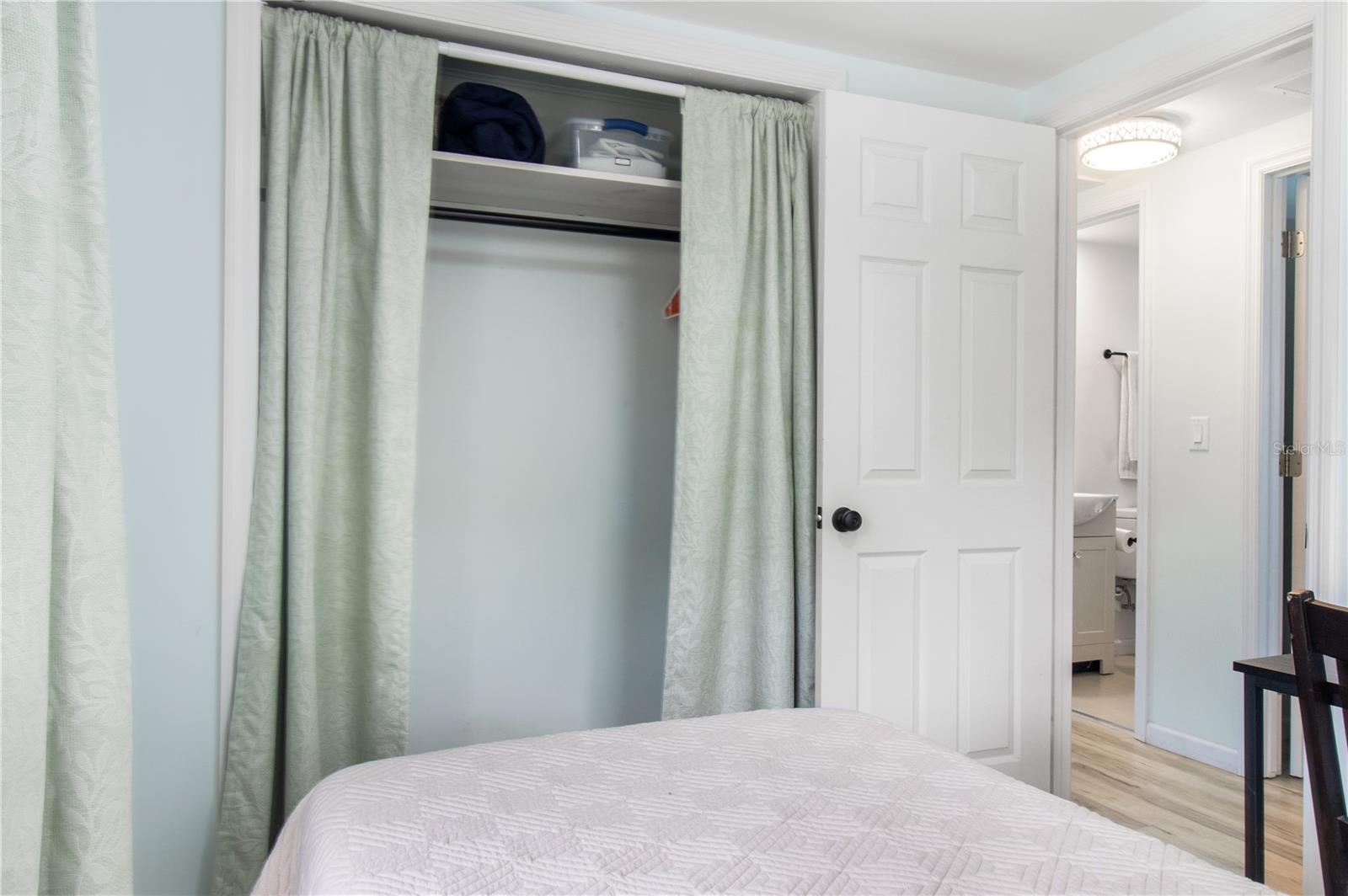 HICKORY HILL RETREATS UNIT 03 - Residential