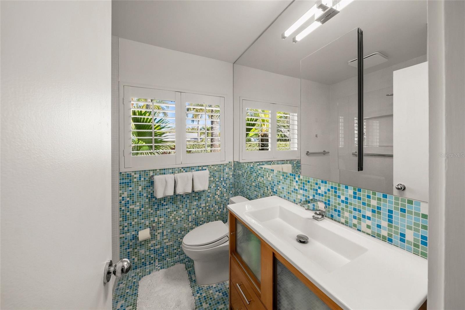 SHORELAND WOODS - Residential