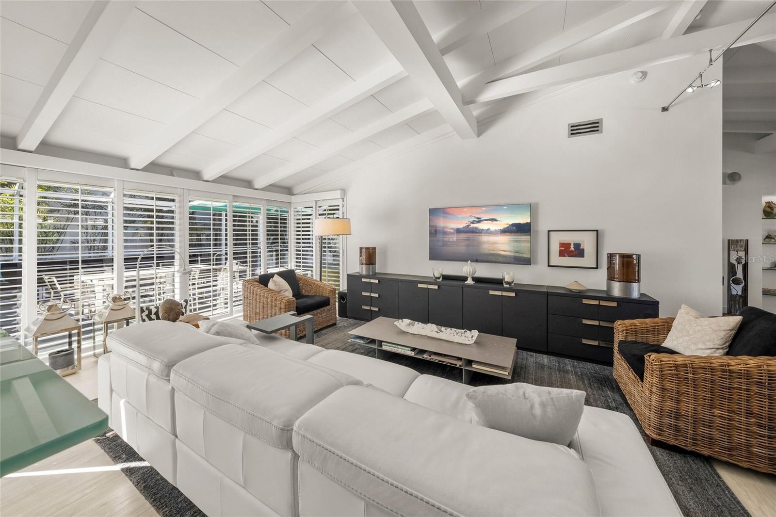 SHORELAND WOODS - Residential