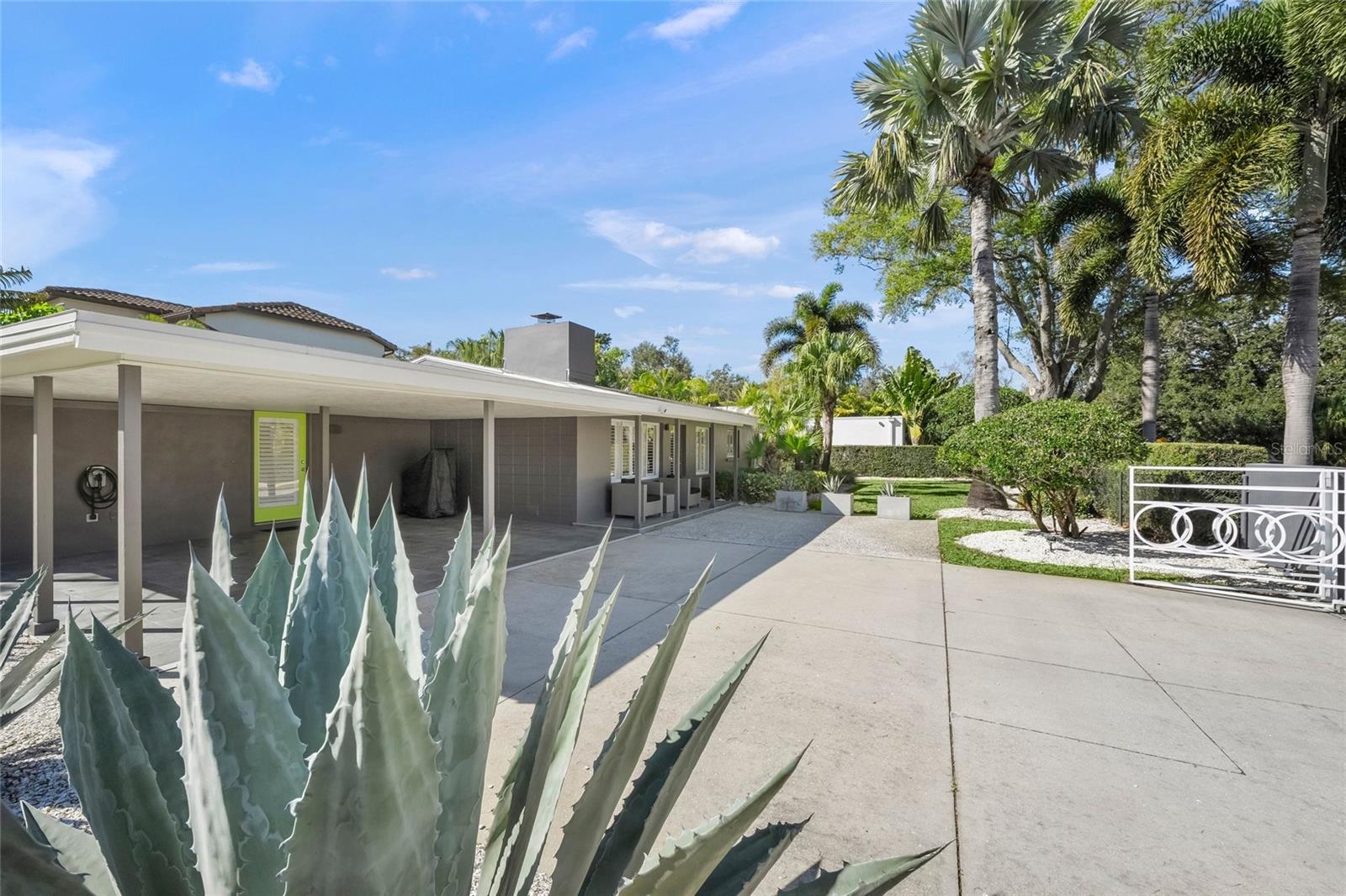 SHORELAND WOODS - Residential