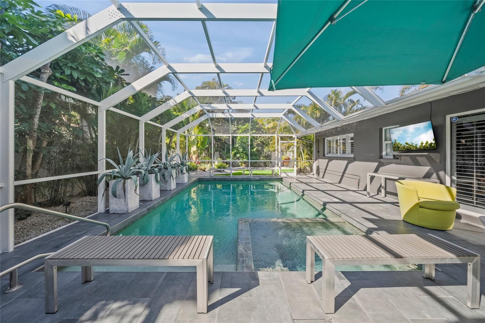 SHORELAND WOODS - Residential