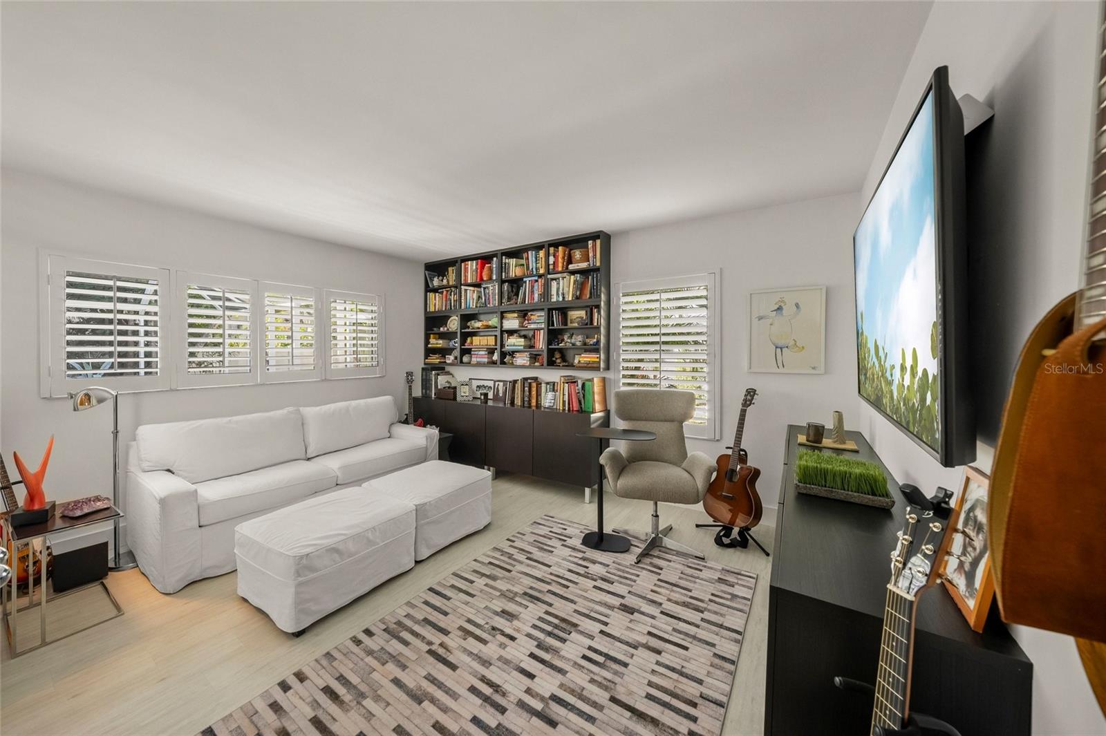 SHORELAND WOODS - Residential