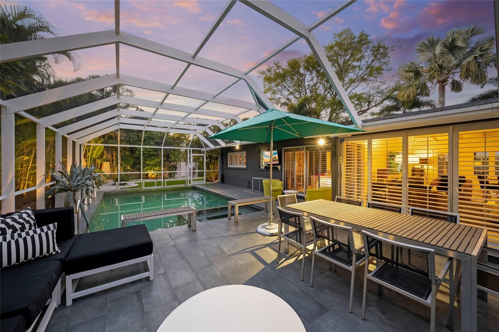 SHORELAND WOODS - Residential