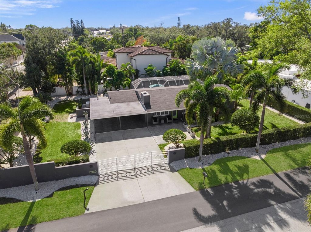 Photo of 1780 Spring Creek Drive, Sarasota, FL 34239 (MLS # A4681932)