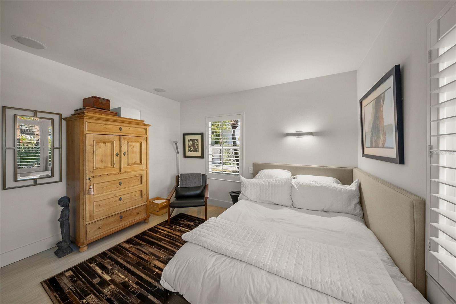 SHORELAND WOODS - Residential