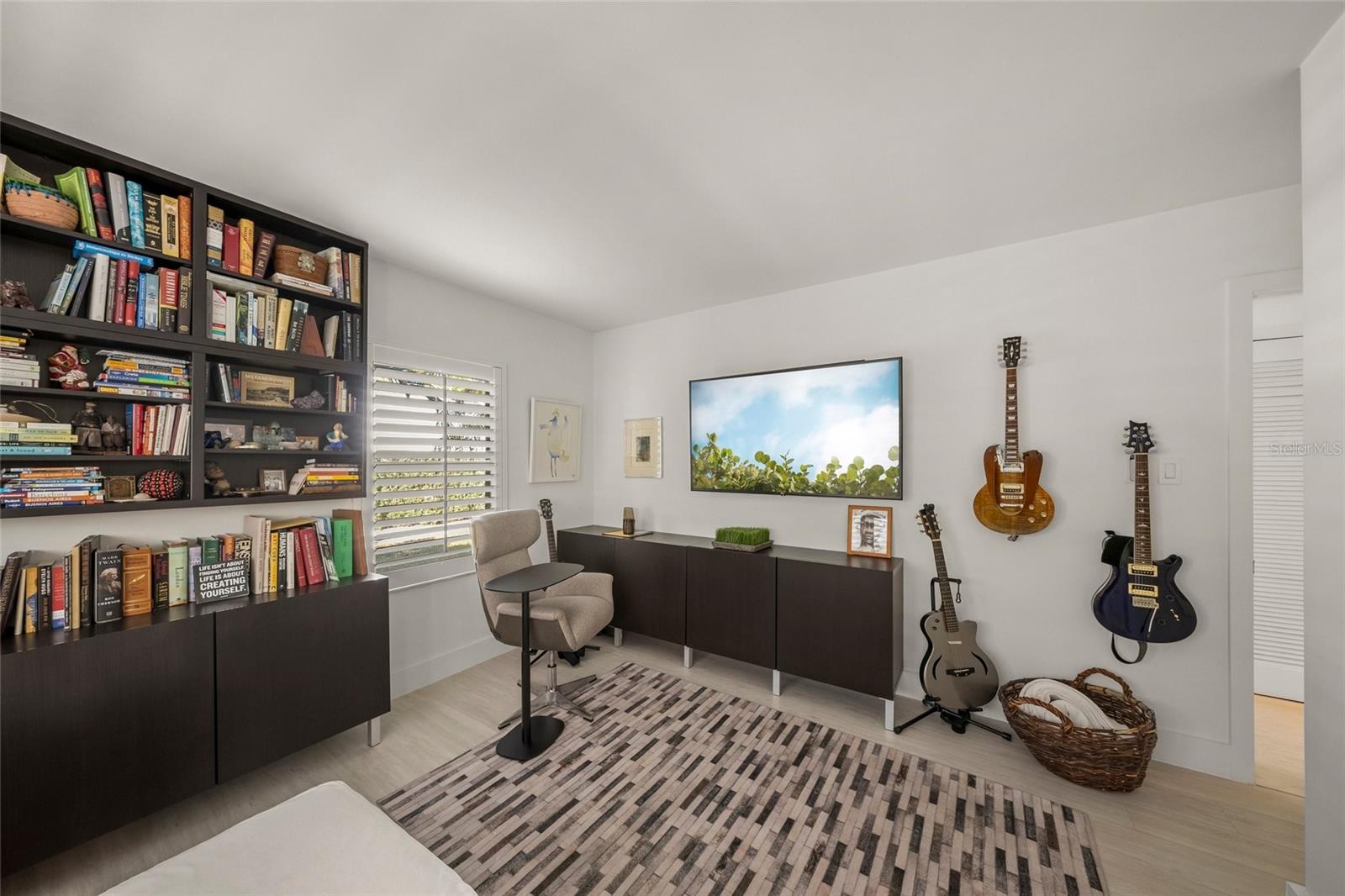 SHORELAND WOODS - Residential