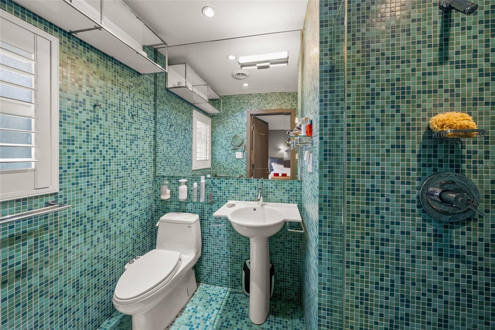 SHORELAND WOODS - Residential