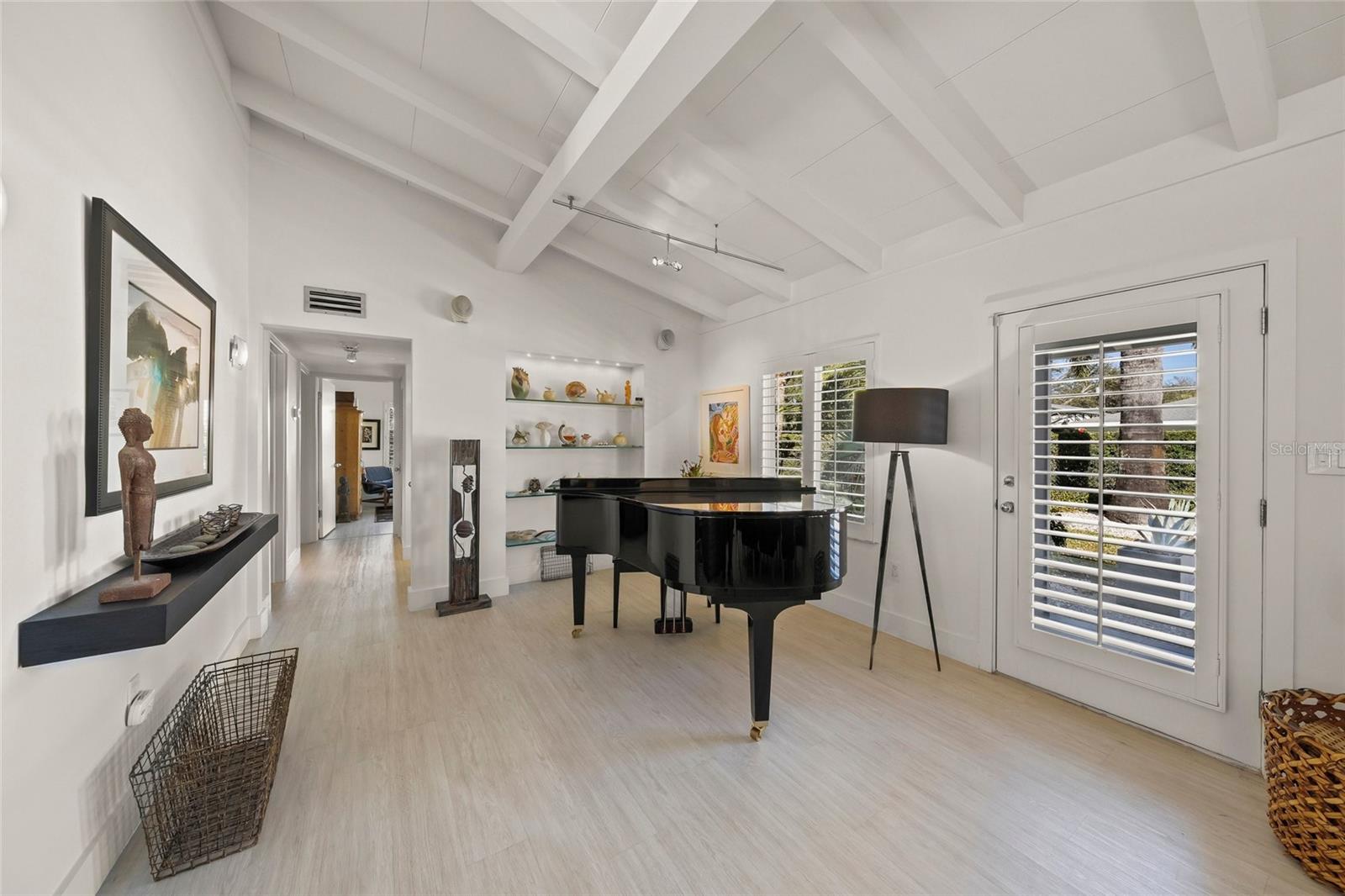 SHORELAND WOODS - Residential