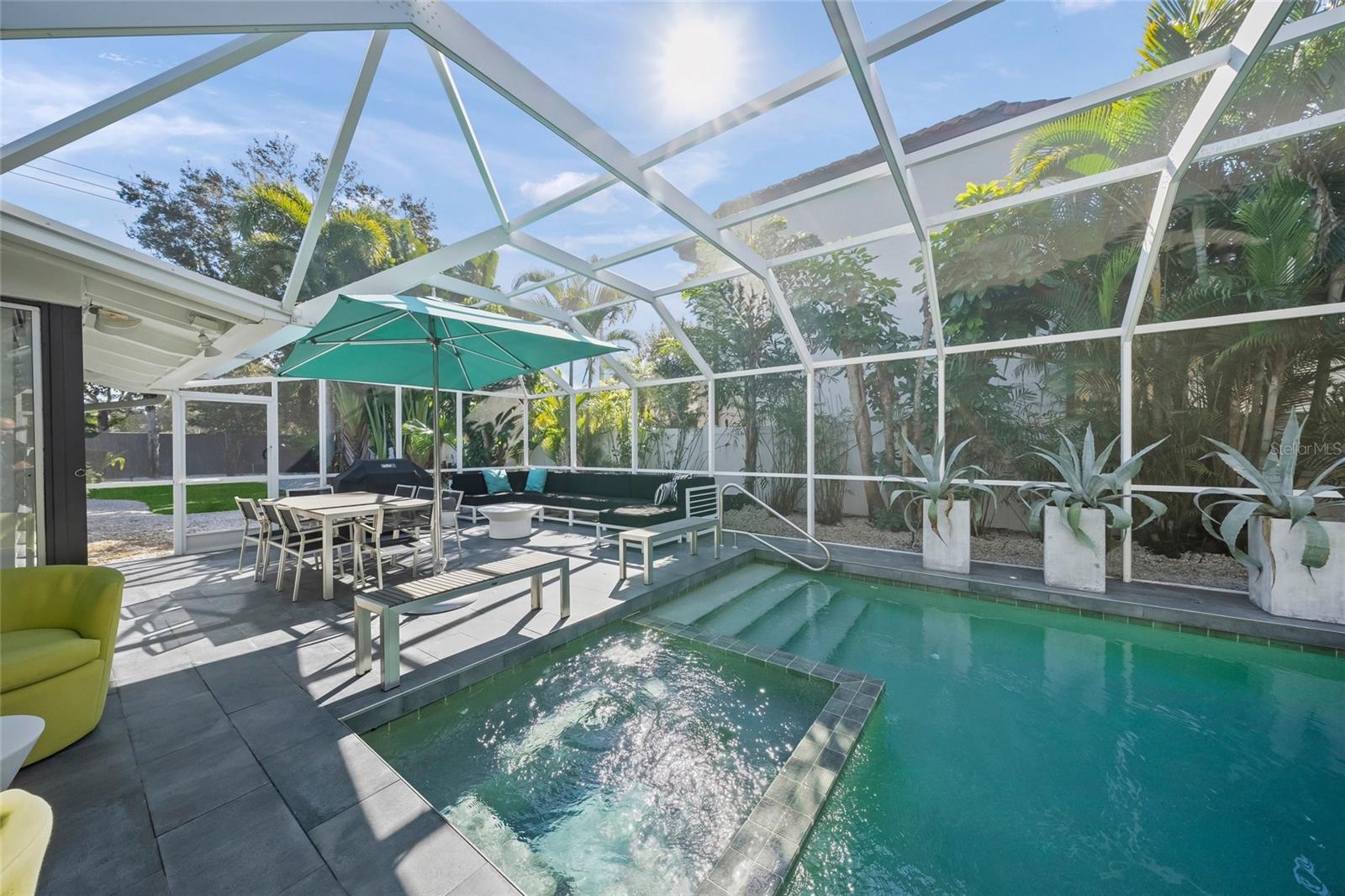 SHORELAND WOODS - Residential