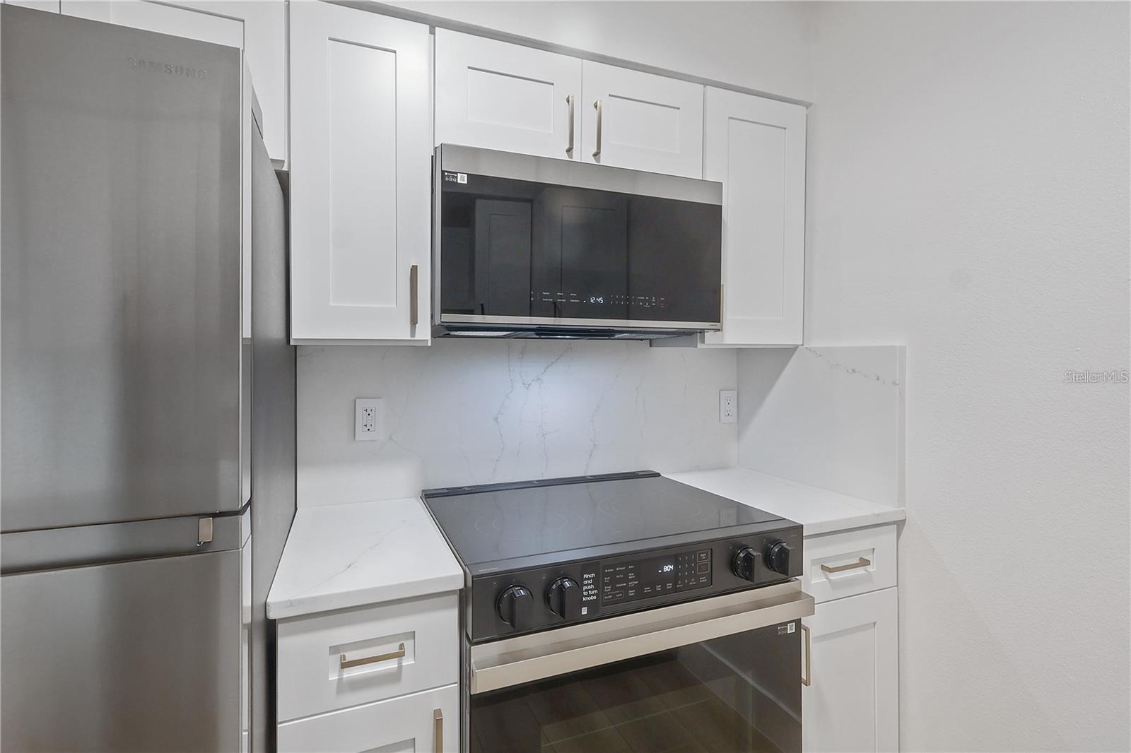 WRENWOOD CONDO - Residential