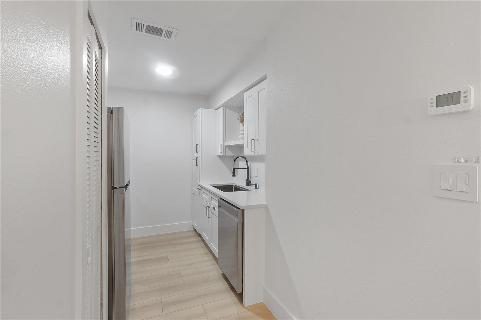 WRENWOOD CONDO - Residential