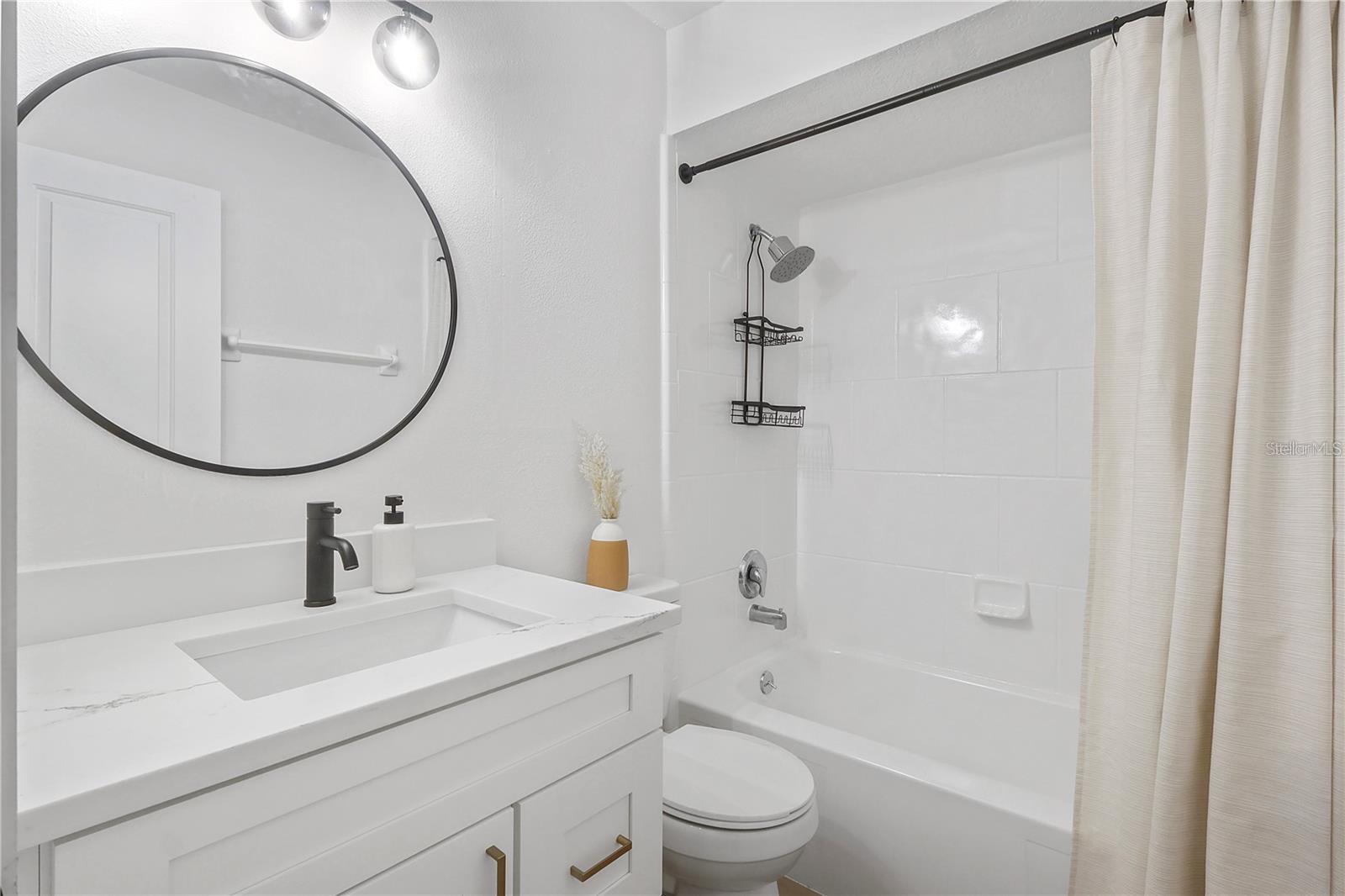 WRENWOOD CONDO - Residential