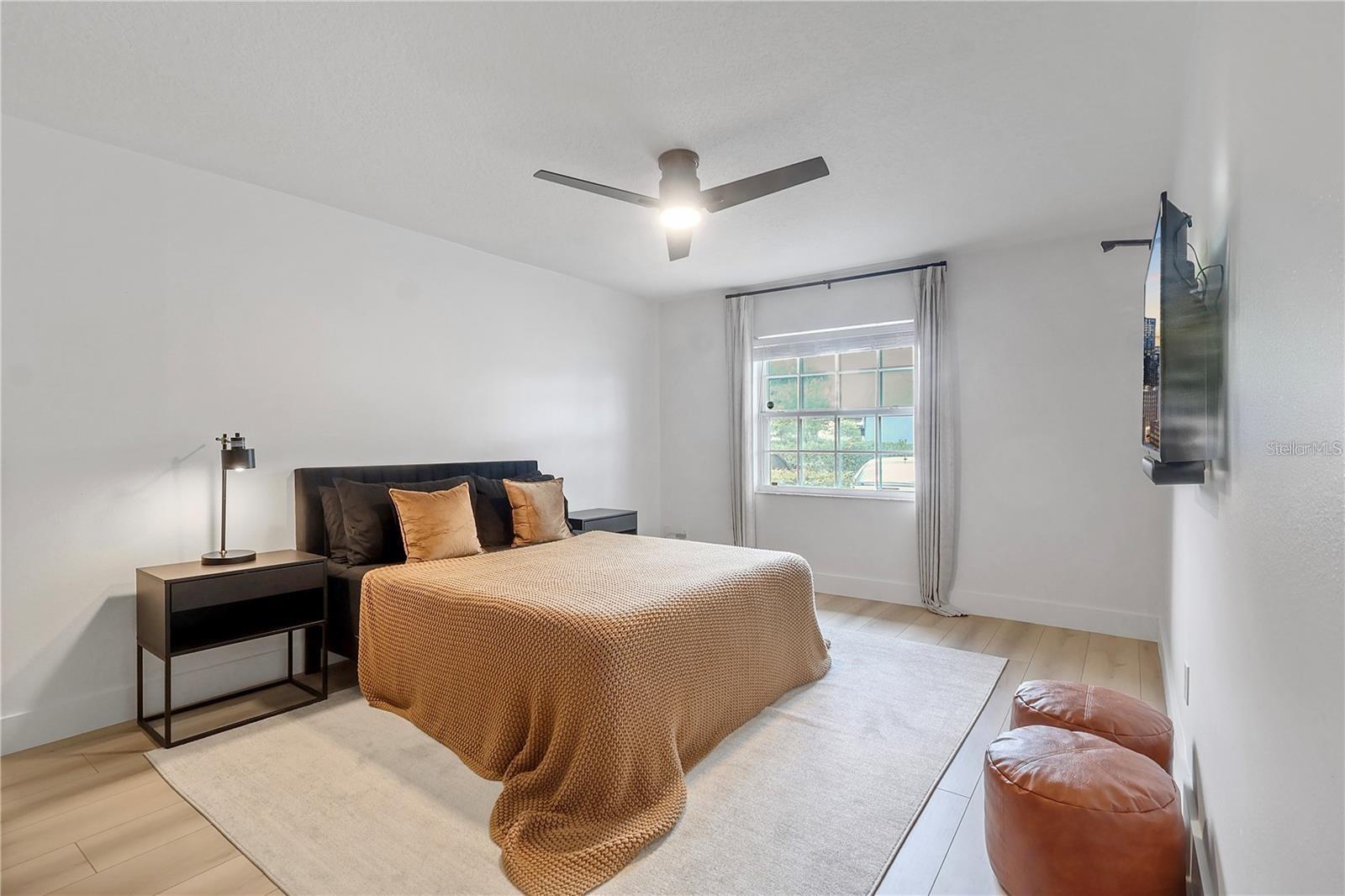 WRENWOOD CONDO - Residential