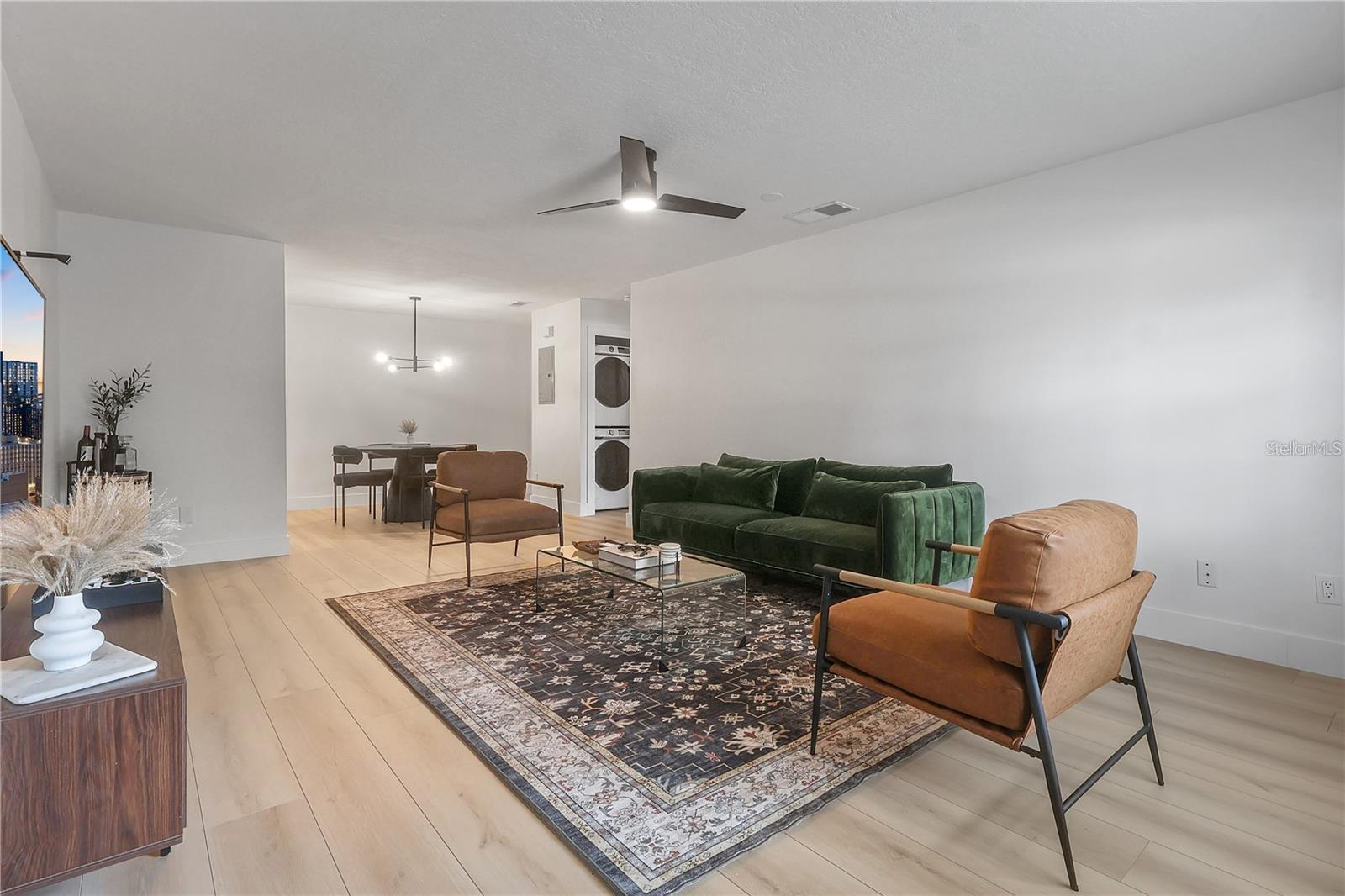 WRENWOOD CONDO - Residential