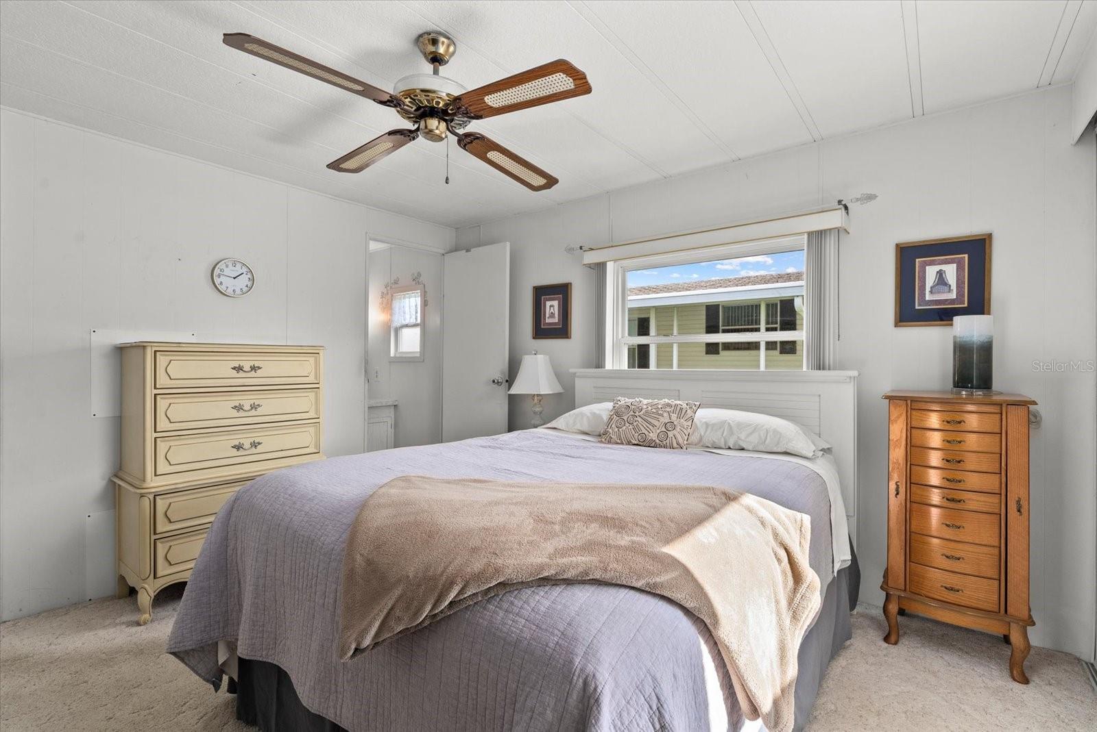 PALM LAKE ESTATES - Residential