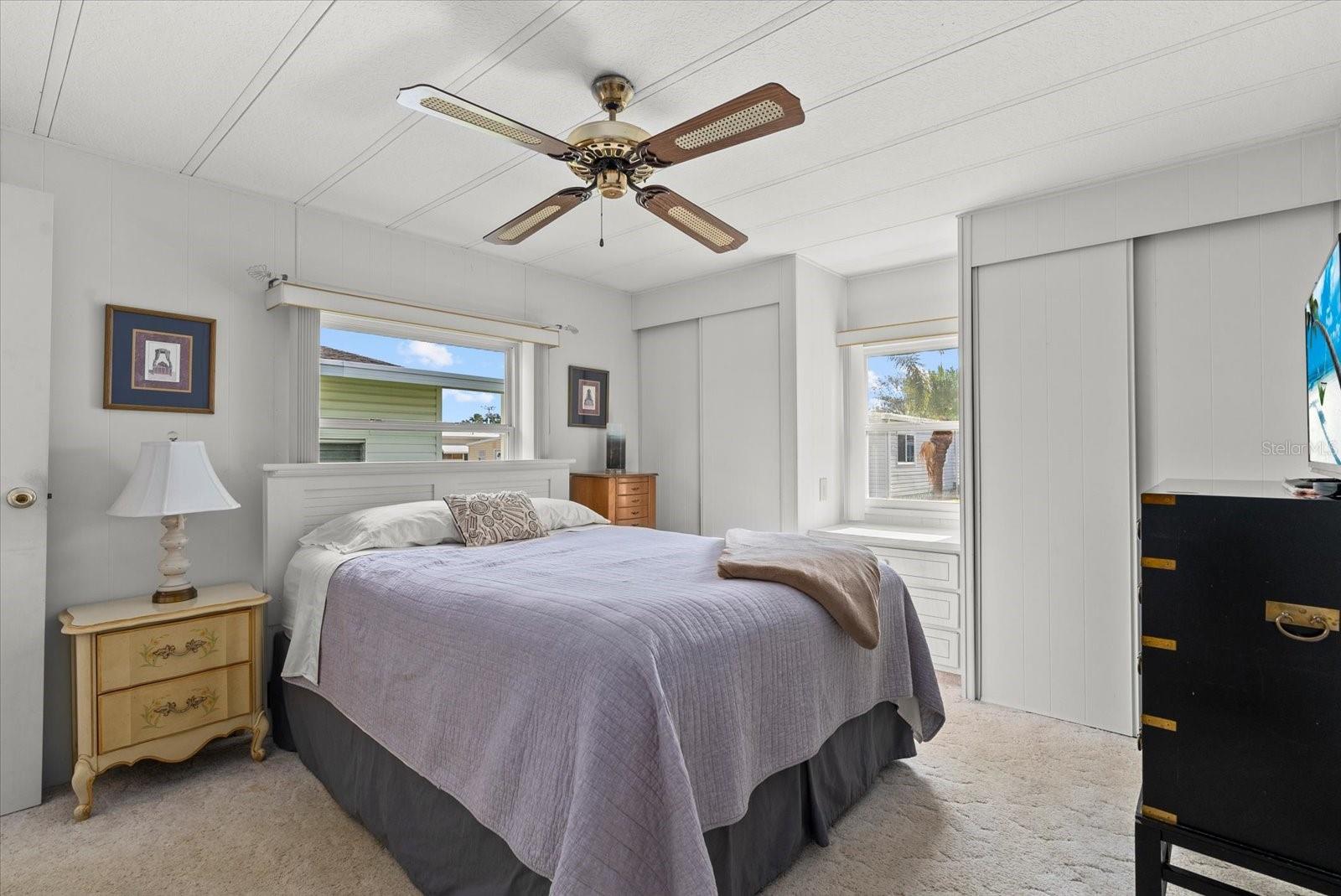 PALM LAKE ESTATES - Residential