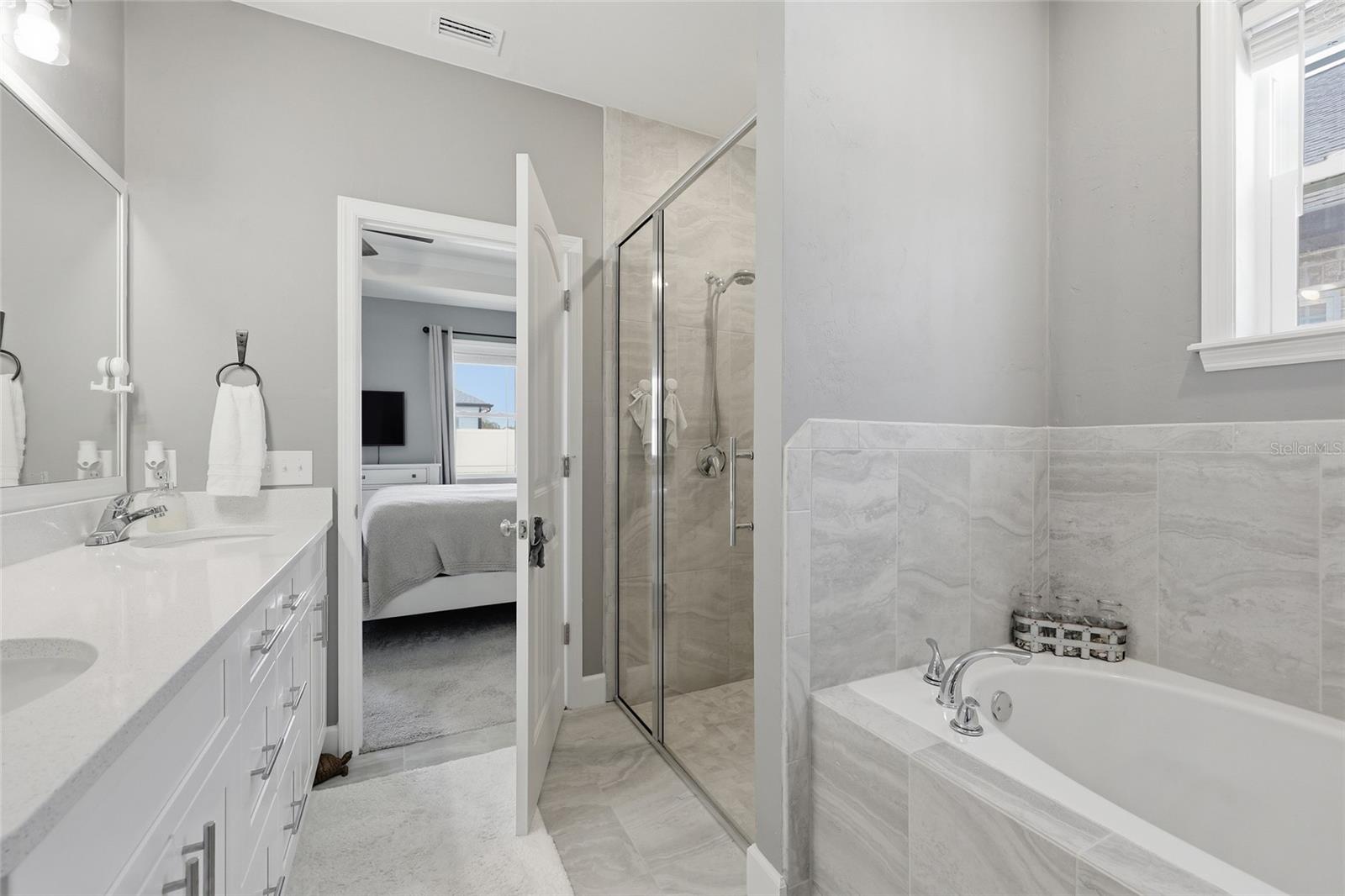 COUNTRYWAY OF NEWBERRY PH IV PB 37 PG 78 - Residential