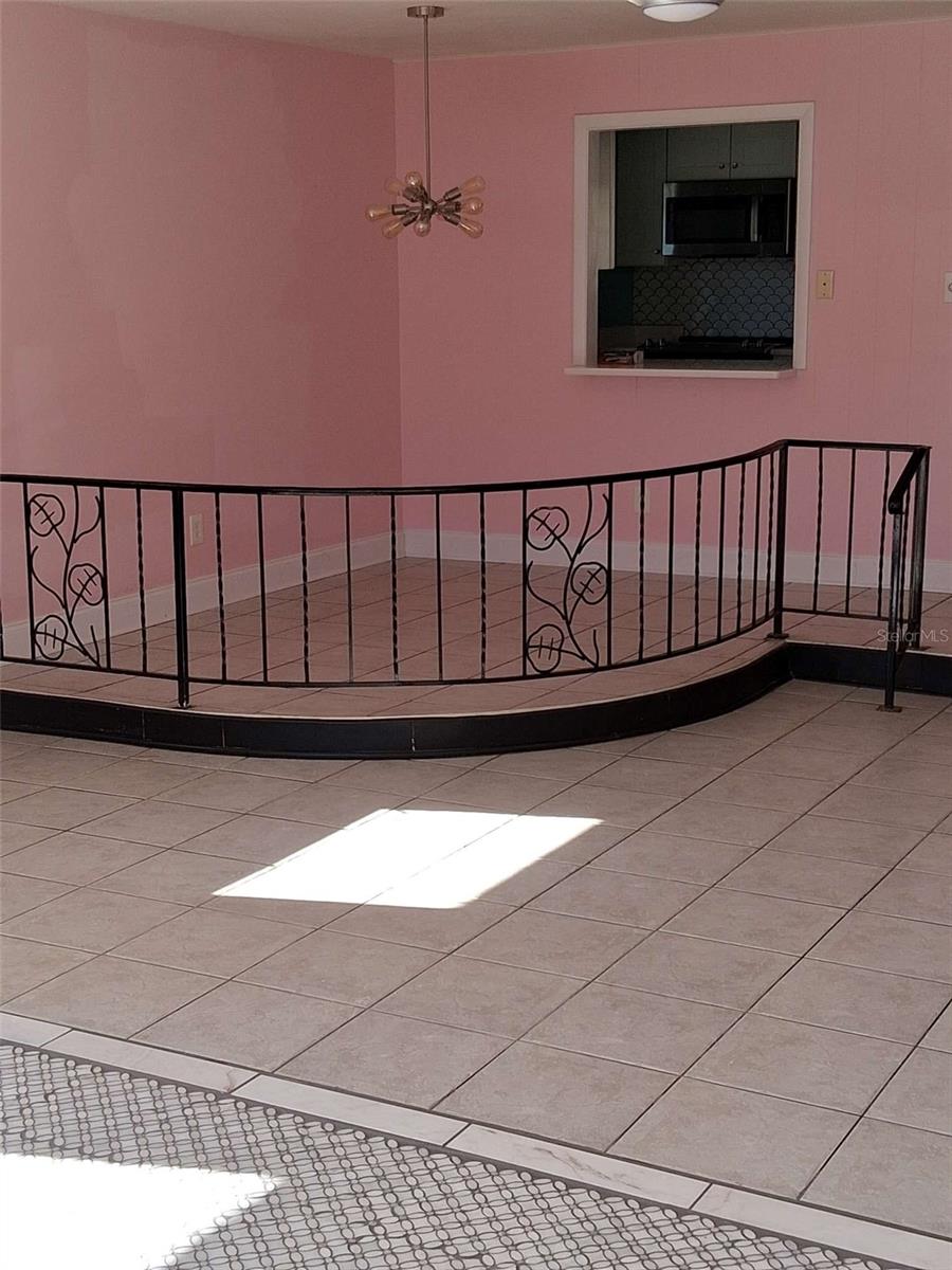 3372 MAYFLOWER STREET