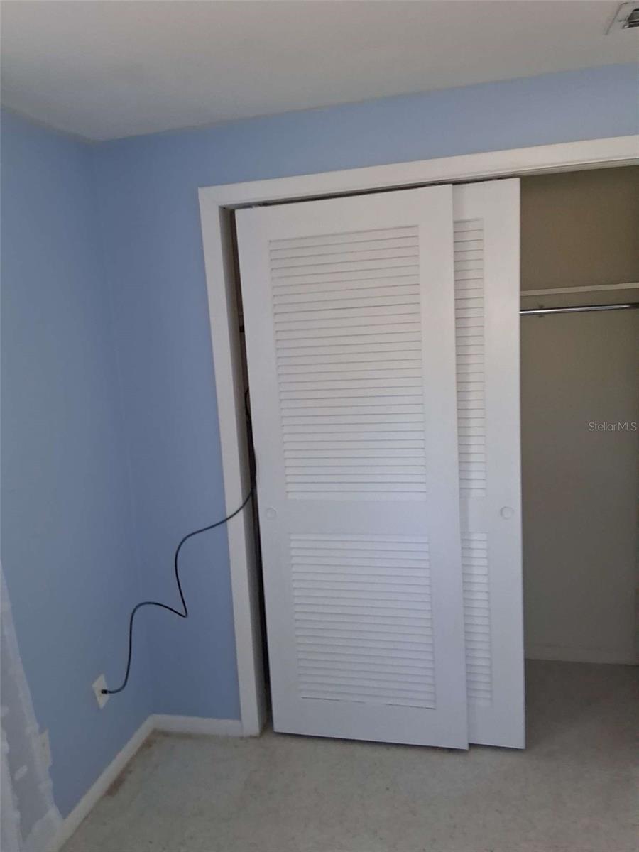 SHADOW LAKES - Residential