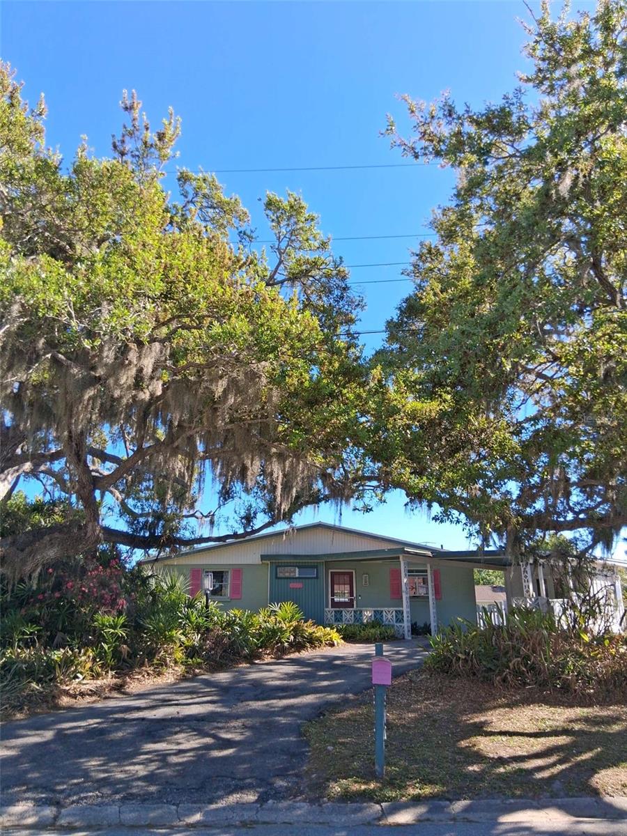 SHADOW LAKES - Residential