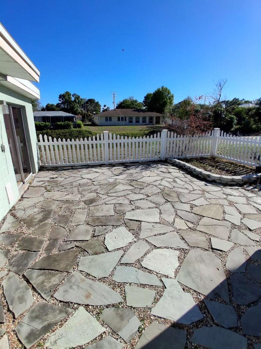 SHADOW LAKES - Residential