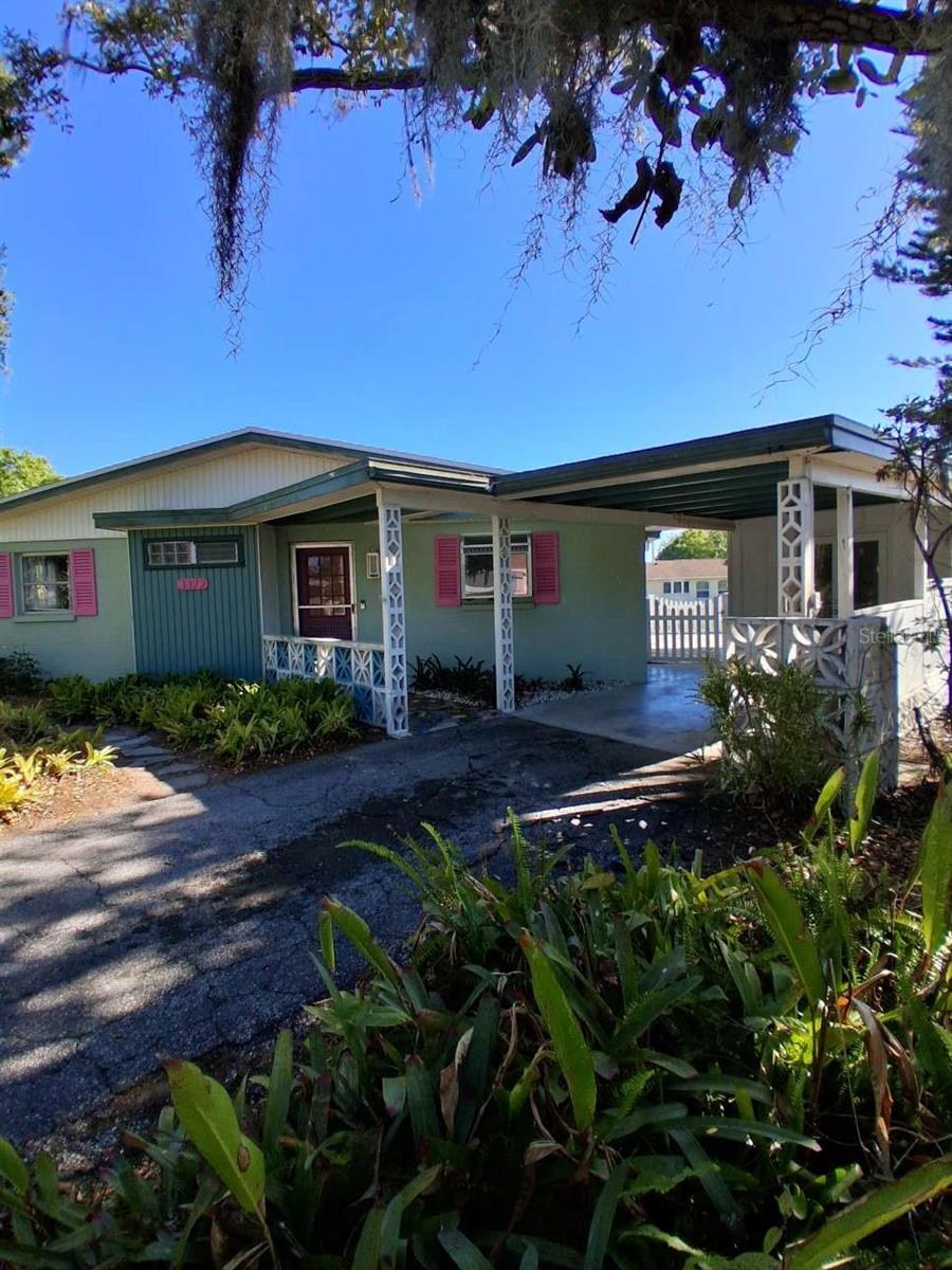 SHADOW LAKES - Residential