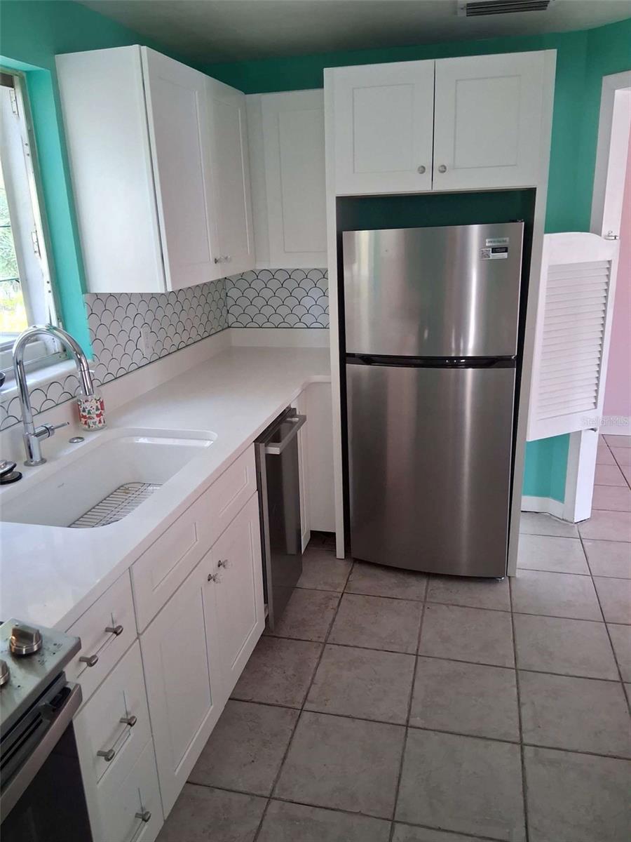 SHADOW LAKES - Residential