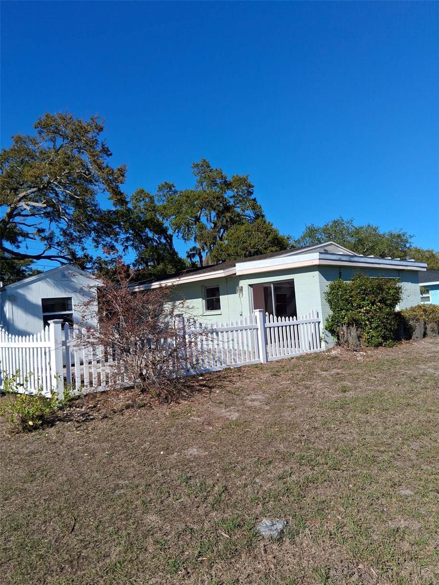 SHADOW LAKES - Residential