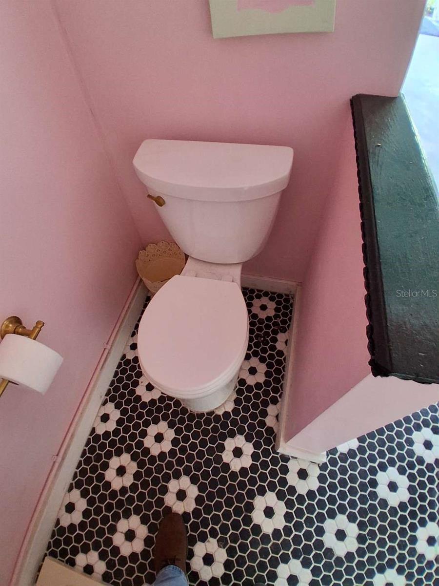 SHADOW LAKES - Residential