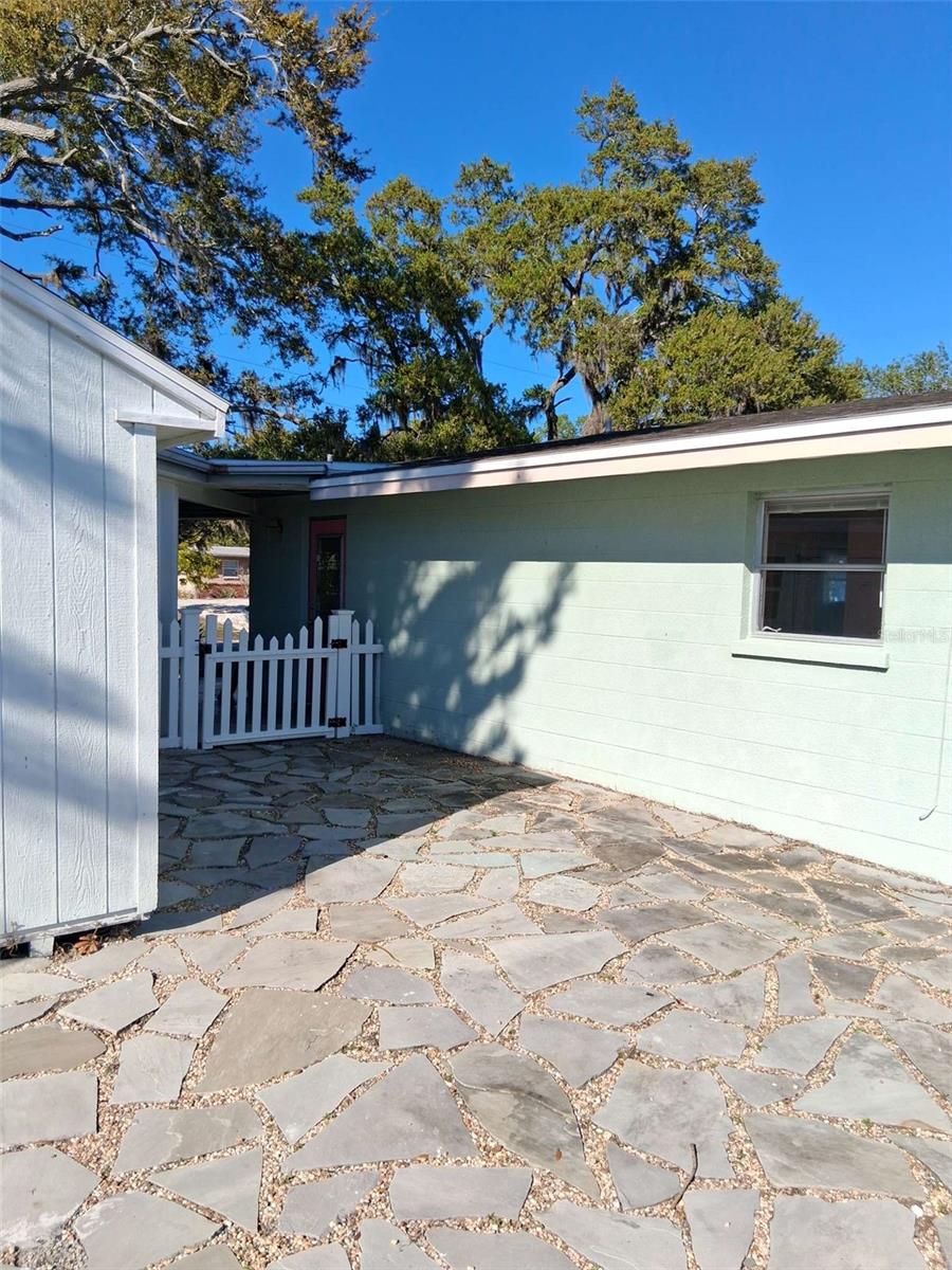 SHADOW LAKES - Residential