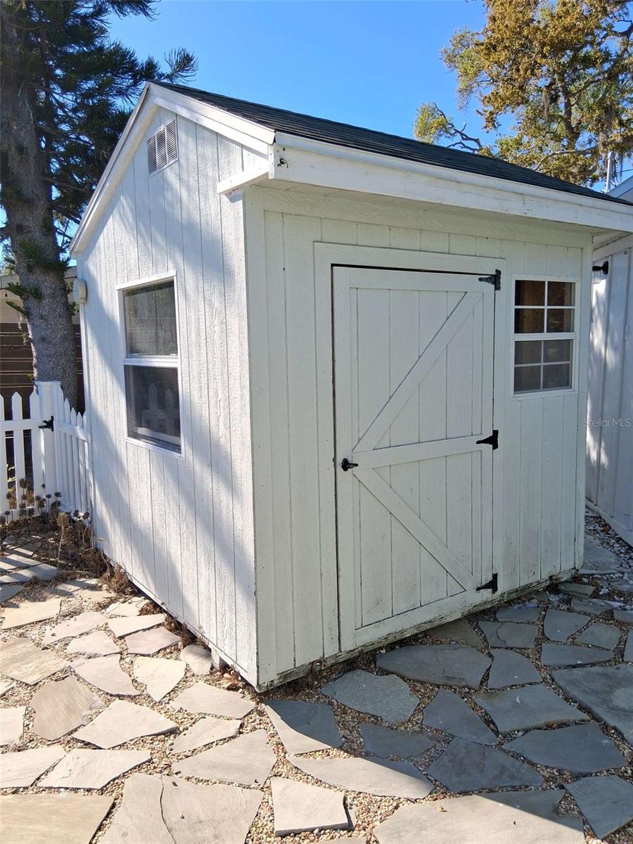 SHADOW LAKES - Residential