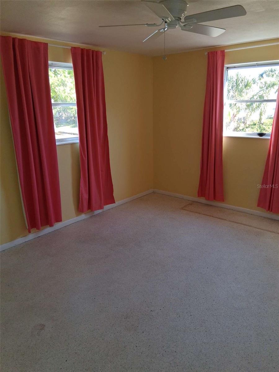 SHADOW LAKES - Residential